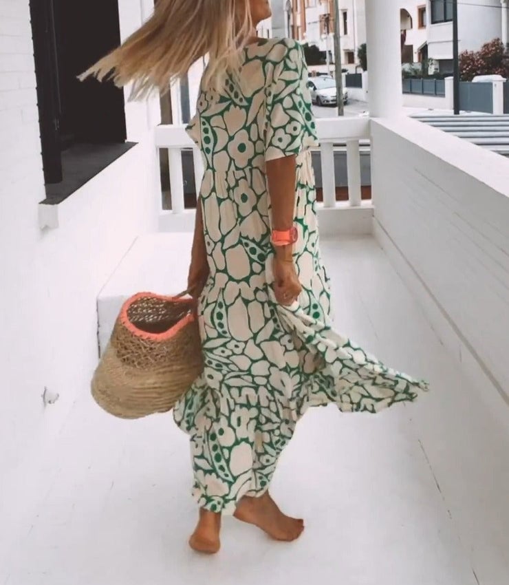Carmen | Ibiza-style dress with a bohemian floral print
