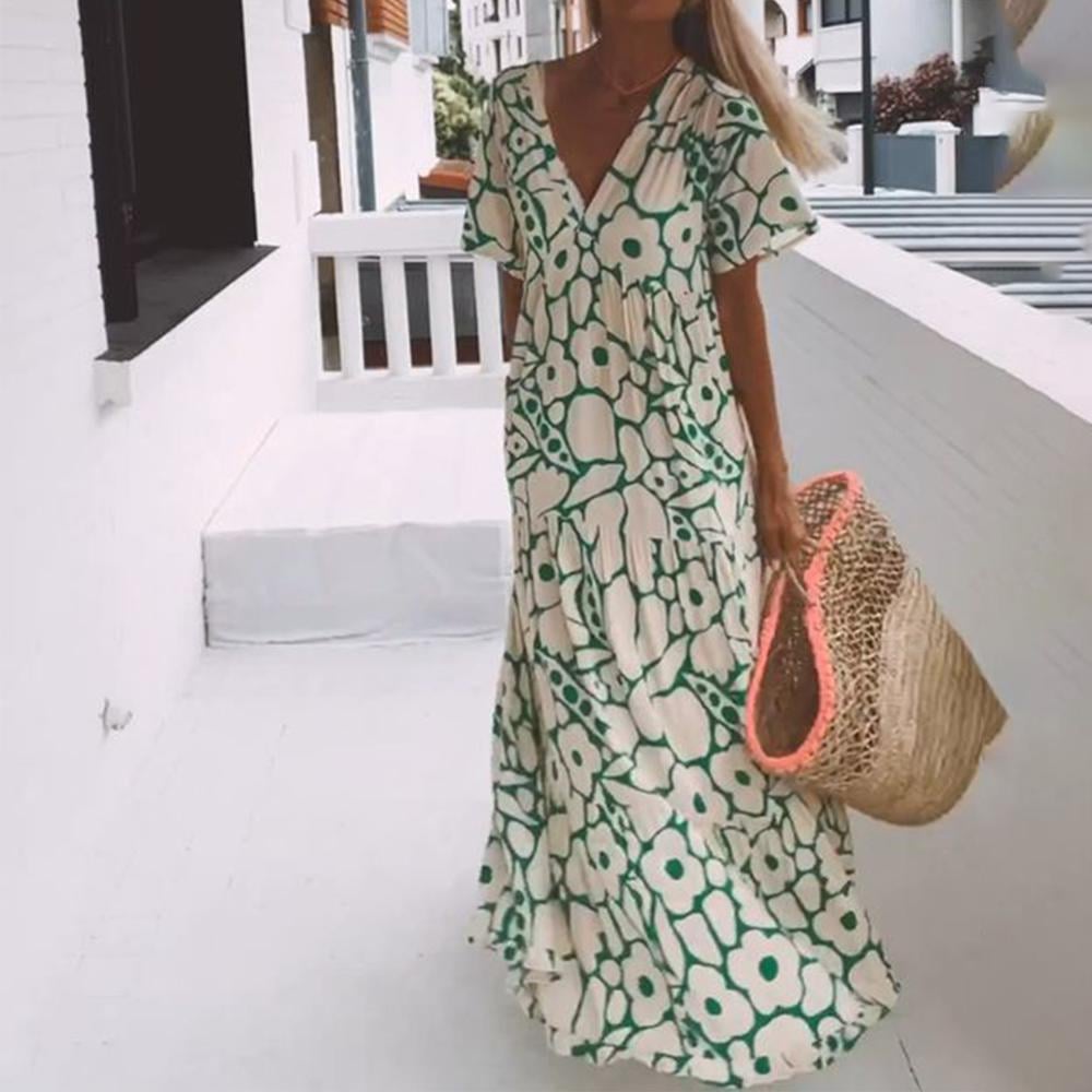 Carmen | Ibiza-style dress with a bohemian floral print