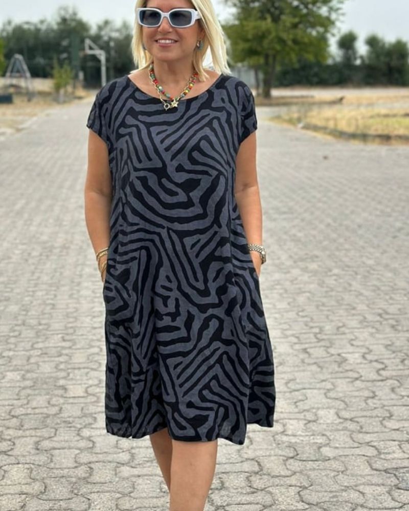 Ellen – Summer Dress with Round Neck and Beautiful Print