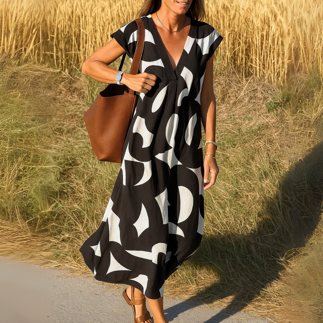 Carolina | Elegant V-neck dress