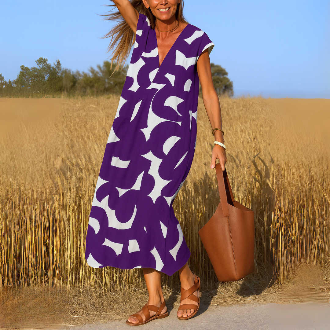 Carolina | Elegant V-neck dress