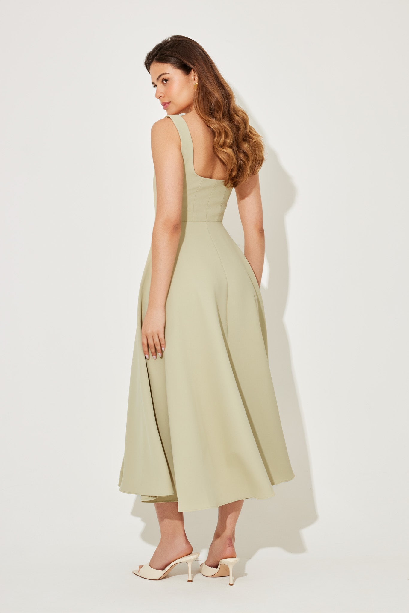 Emily | Timeless Flowy Midi Dress