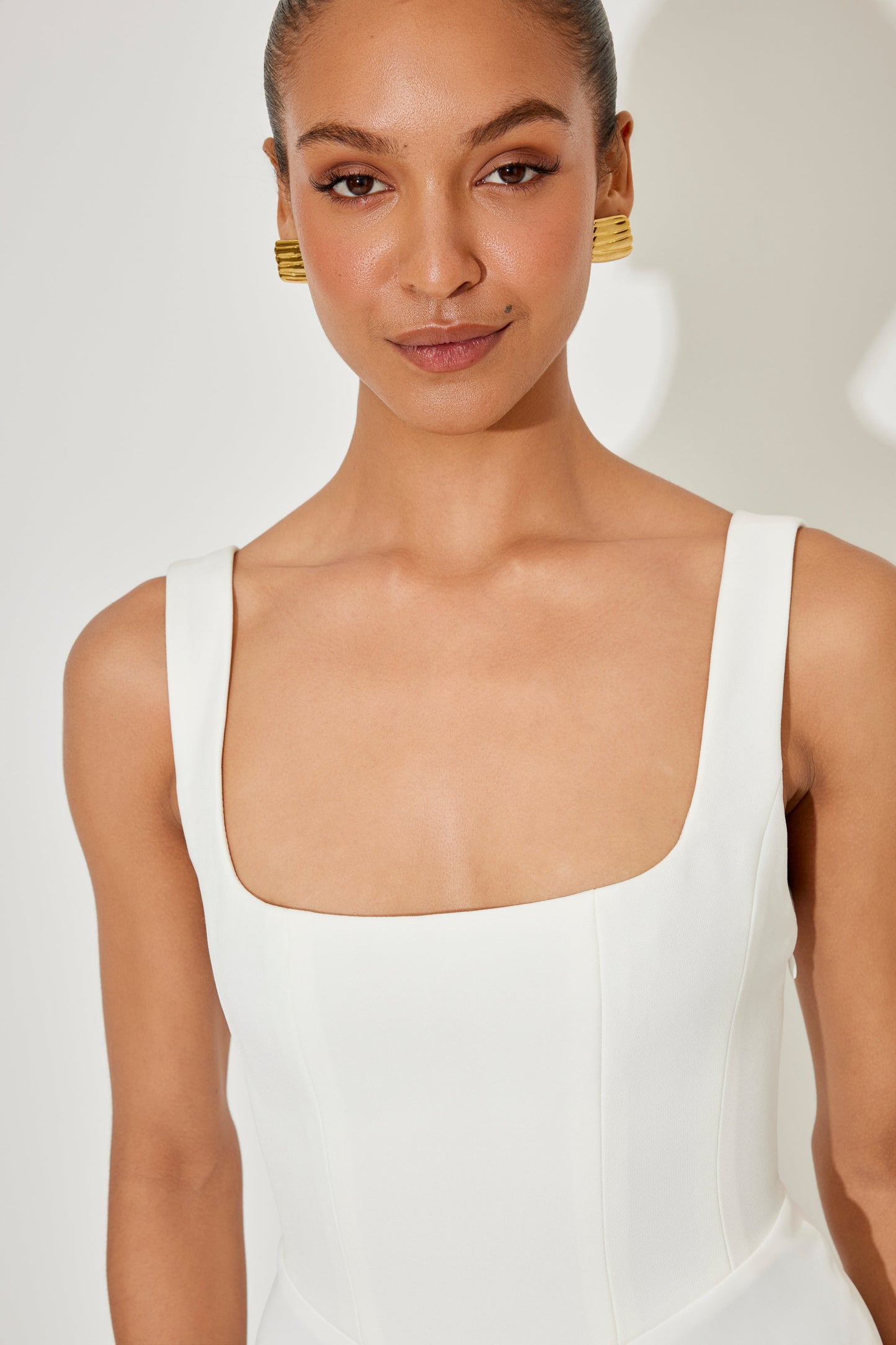 Emily | Timeless Flowy Midi Dress