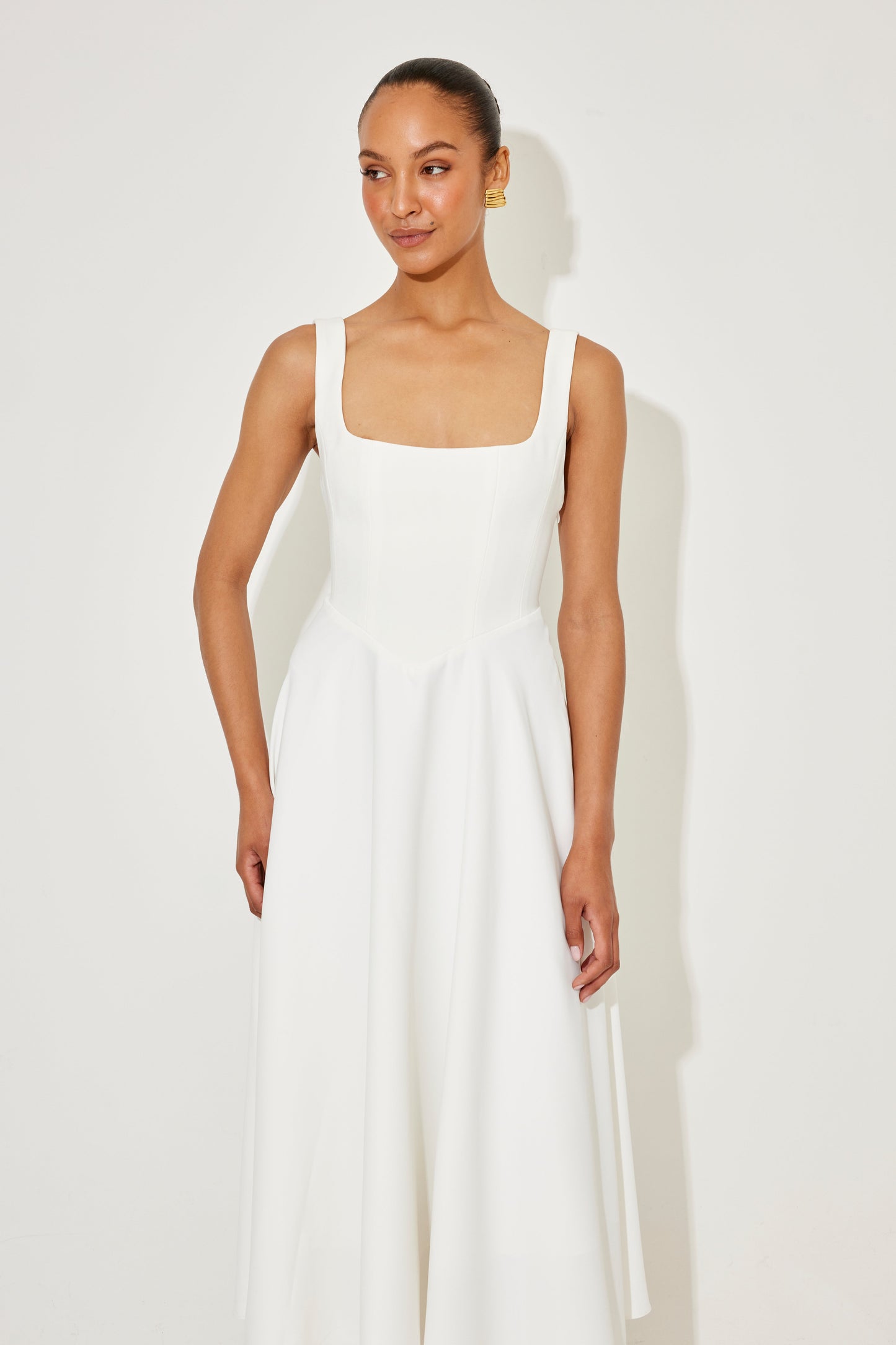 Emily | Timeless Flowy Midi Dress
