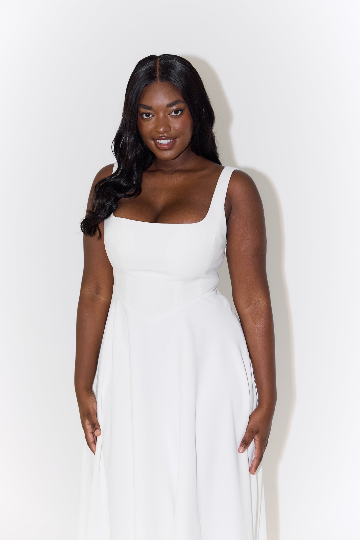 Emily | Timeless Flowy Midi Dress