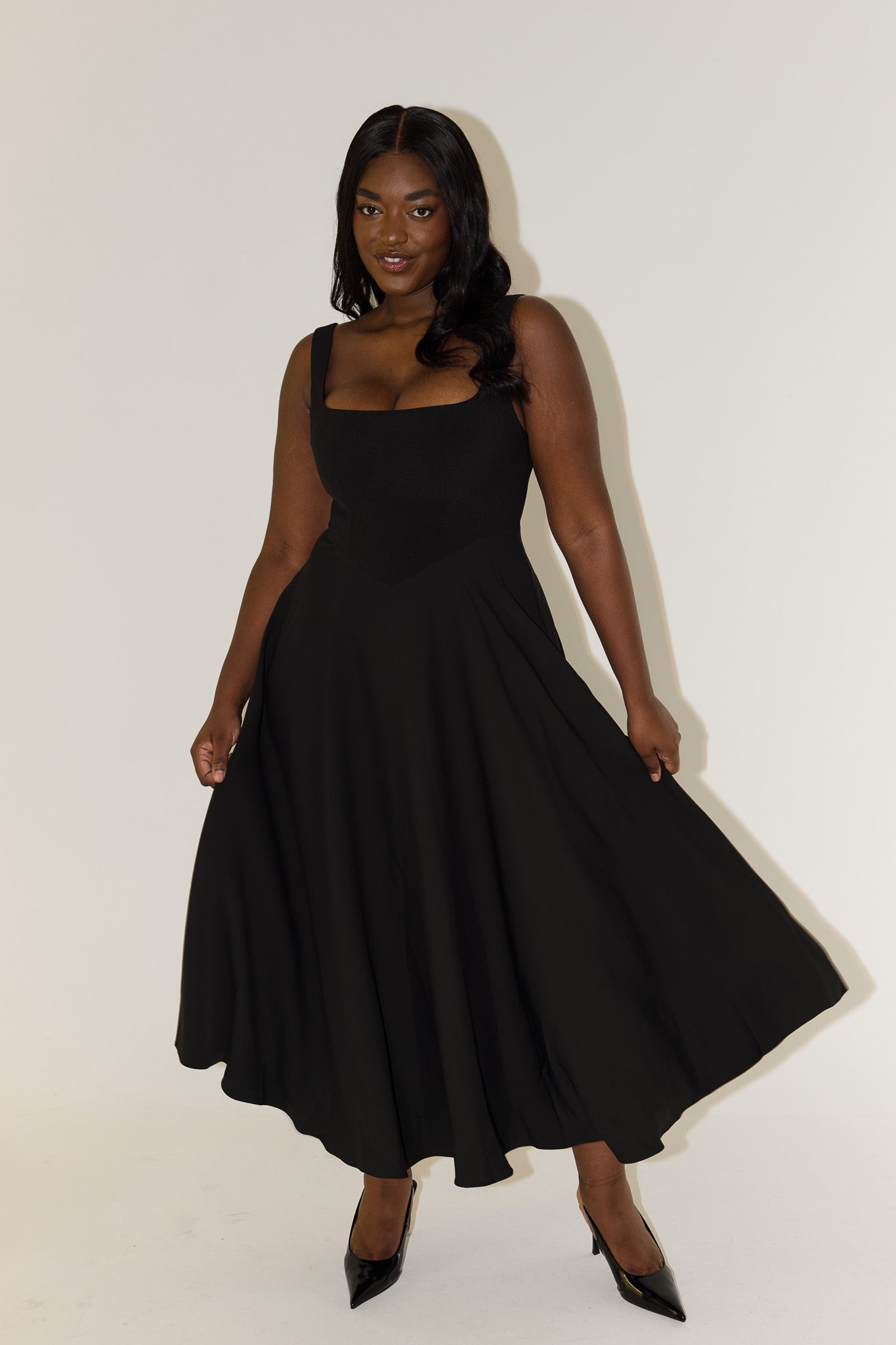 Emily | Timeless Flowy Midi Dress