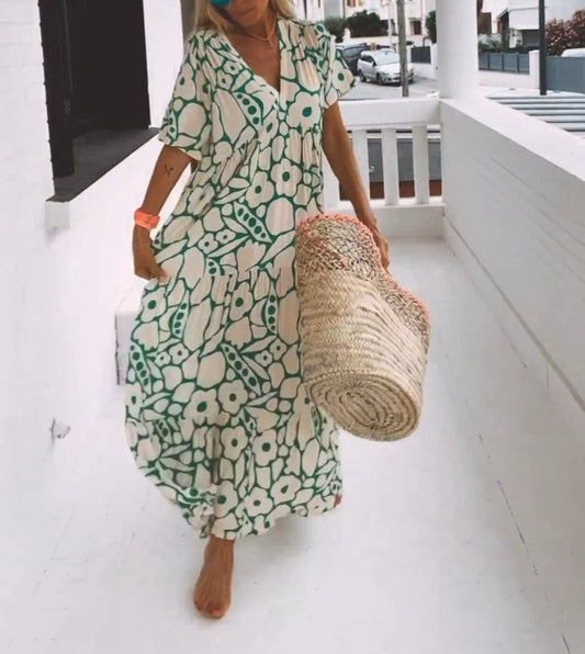 Carmen | Ibiza-style dress with a bohemian floral print