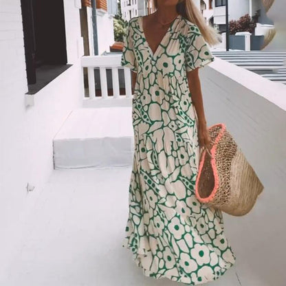 Carmen | Ibiza-style dress with a bohemian floral print